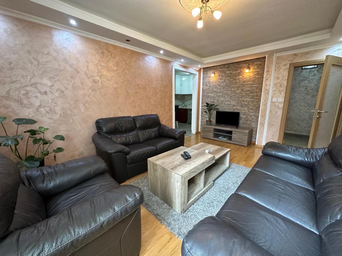 Nikki'S Apartment Подгорица Екстериор снимка